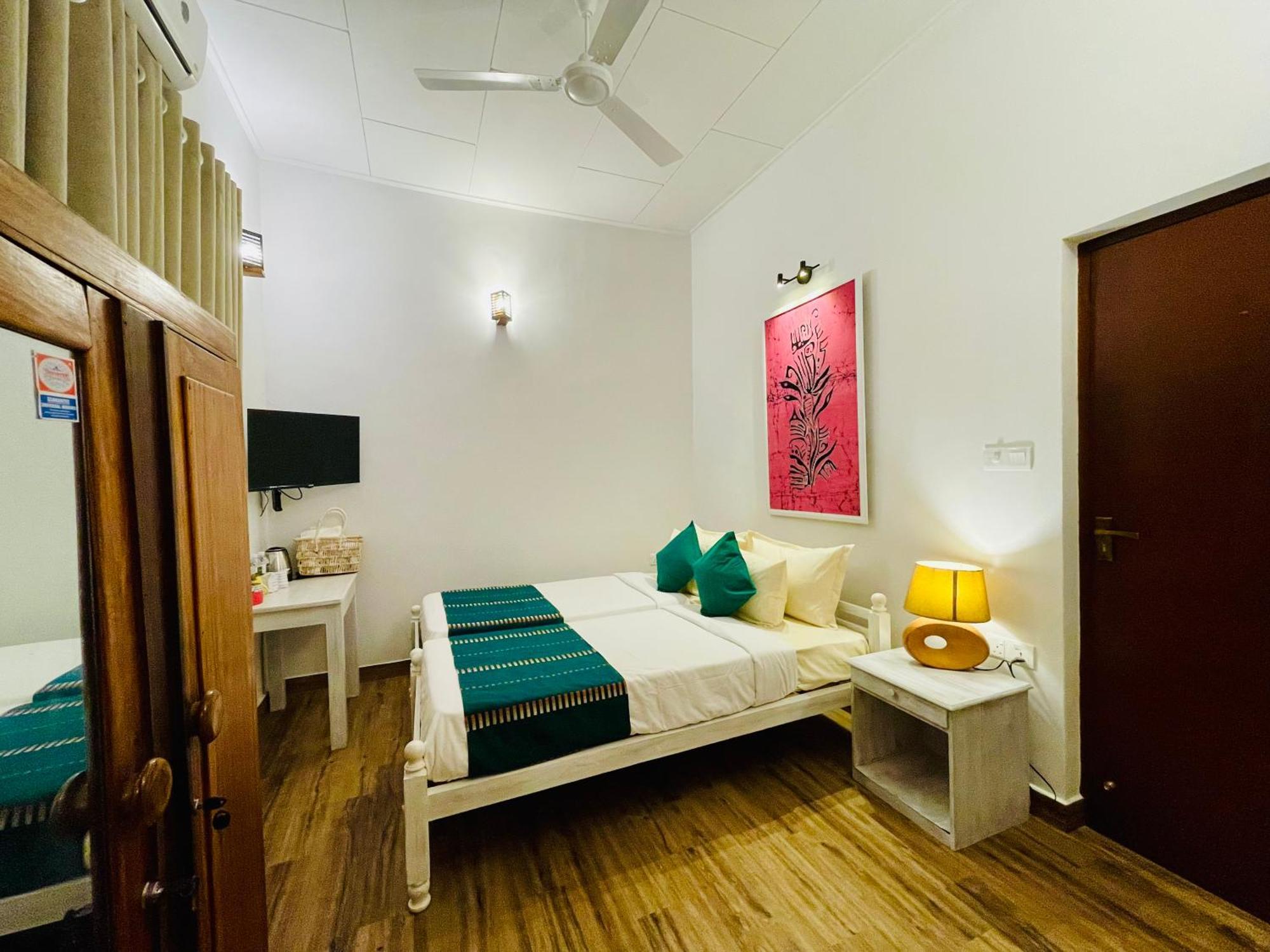 Ayur Ayur White Sail Villa Dalupotha エクステリア 写真