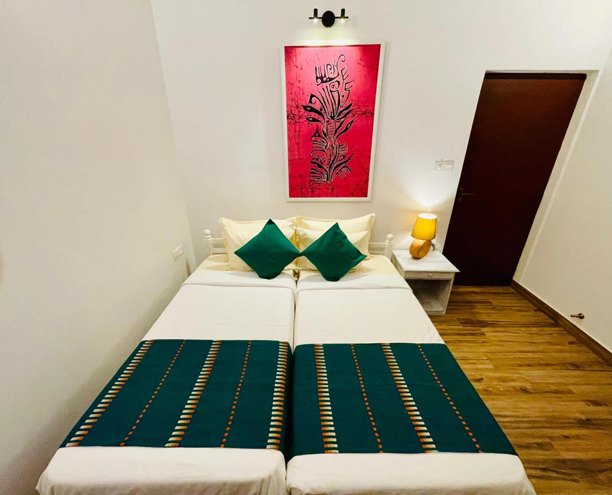 Ayur Ayur White Sail Villa Dalupotha エクステリア 写真