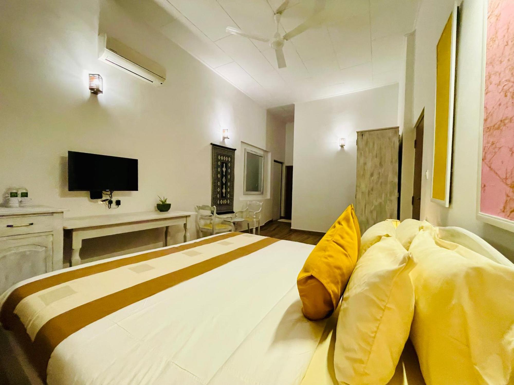 Ayur Ayur White Sail Villa Dalupotha エクステリア 写真