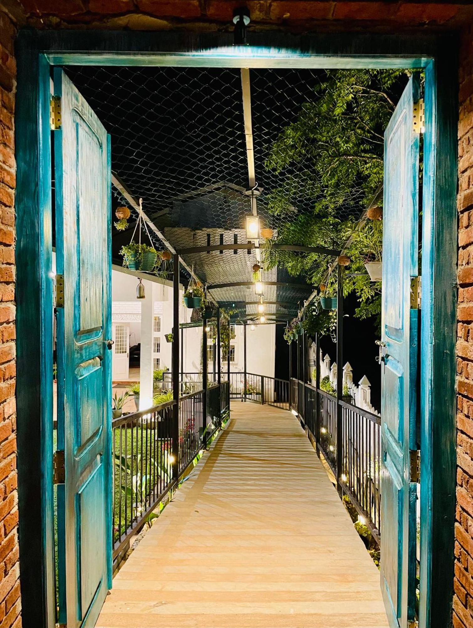 Ayur Ayur White Sail Villa Dalupotha エクステリア 写真