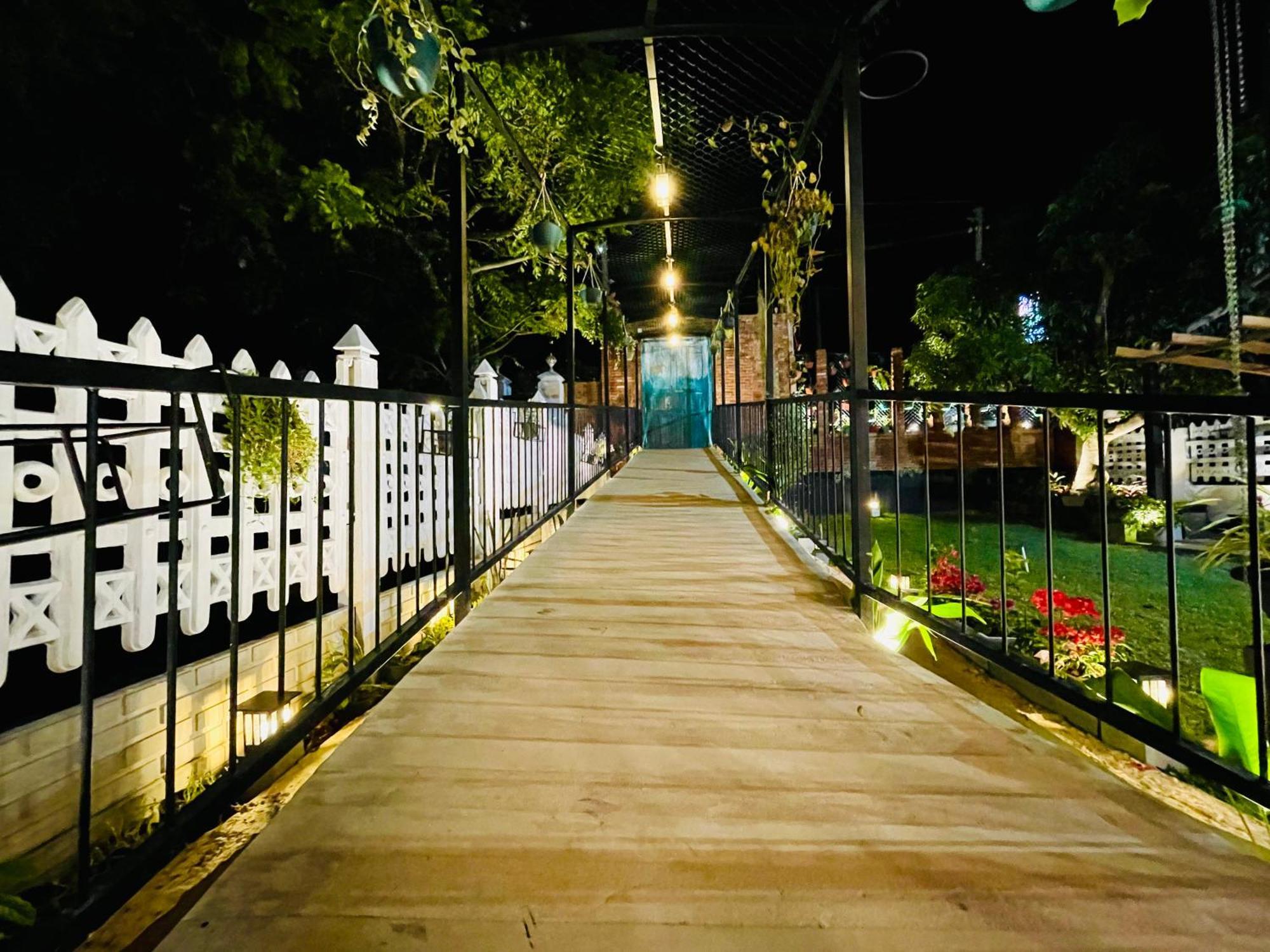 Ayur Ayur White Sail Villa Dalupotha エクステリア 写真