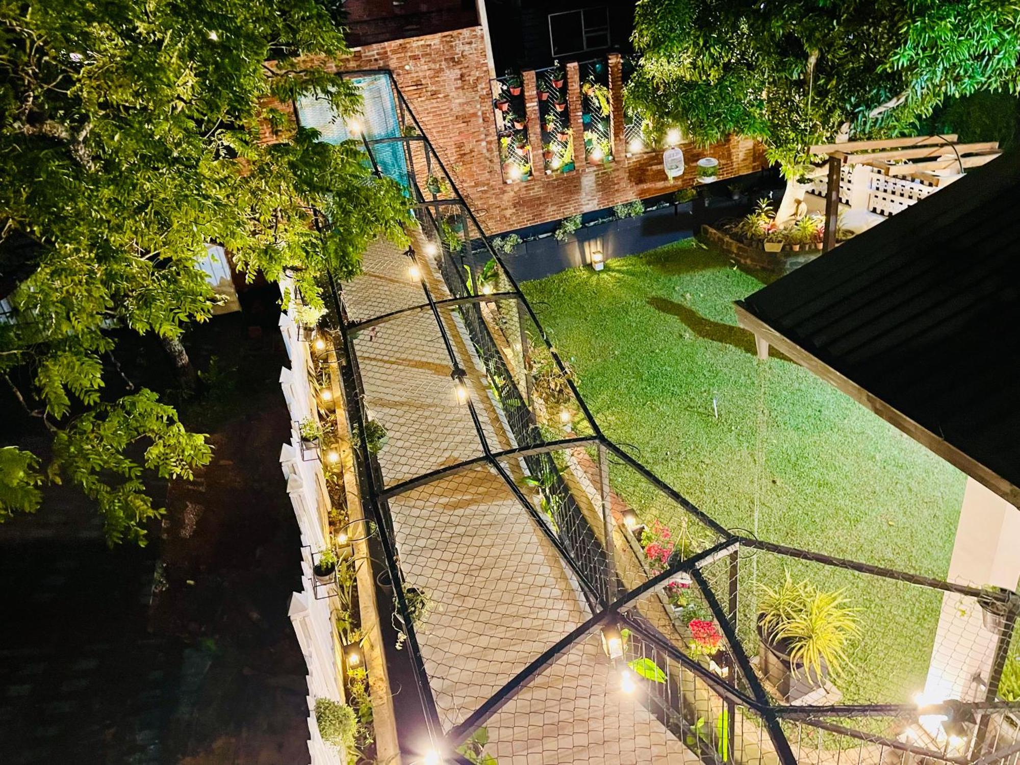 Ayur Ayur White Sail Villa Dalupotha エクステリア 写真
