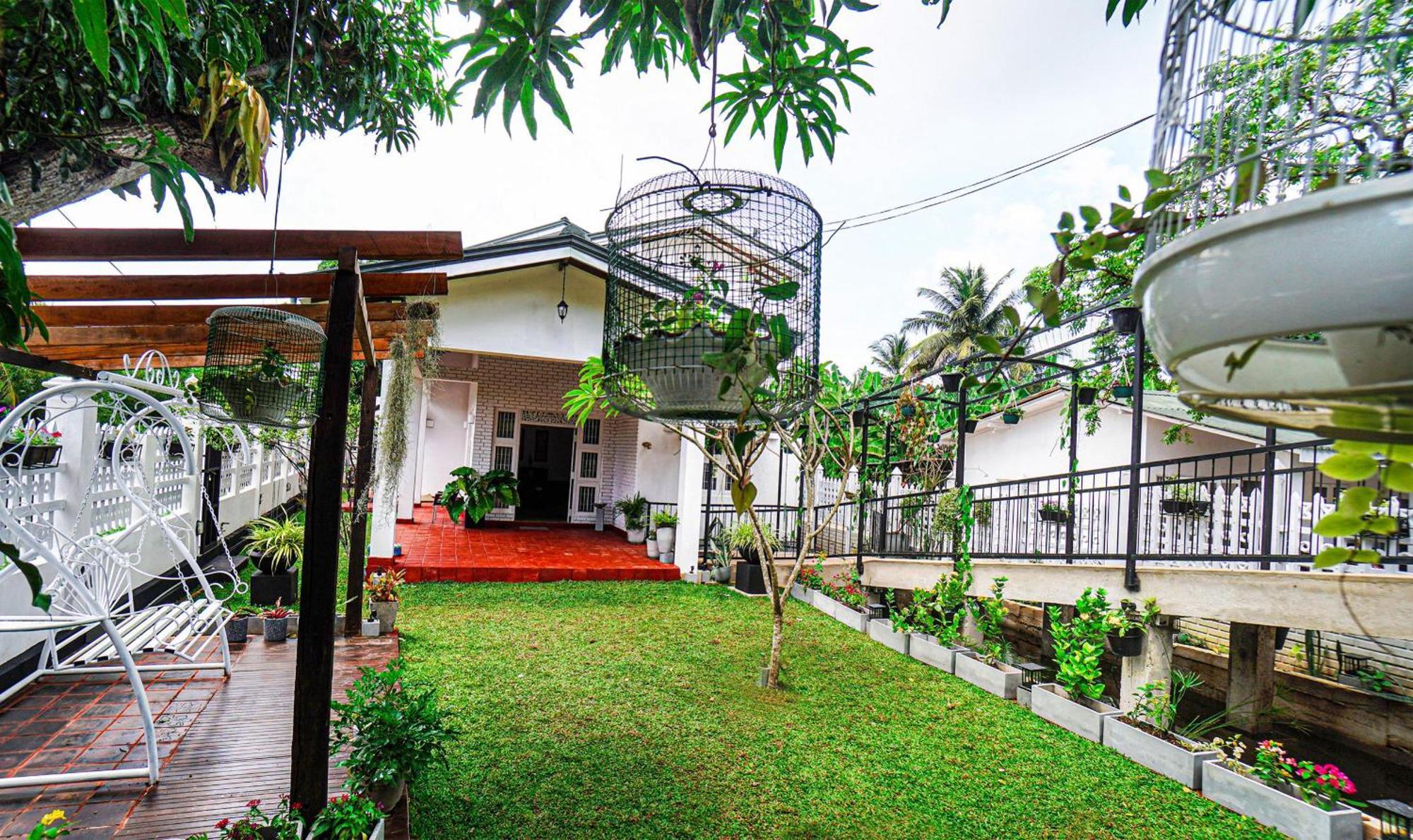 Ayur Ayur White Sail Villa Dalupotha エクステリア 写真